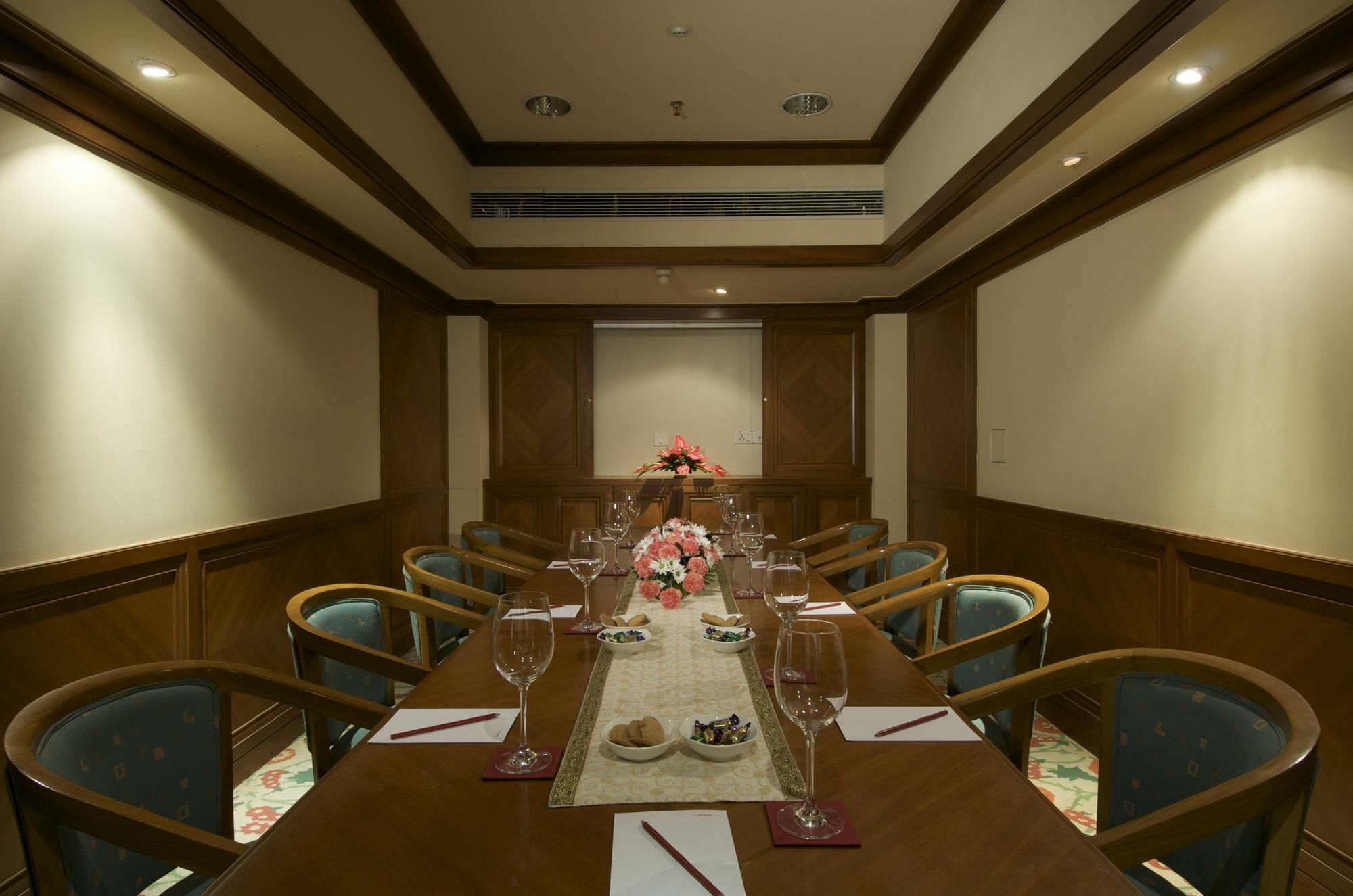 The Ummed Jodhpur Palace Resort & Spa Екстериор снимка